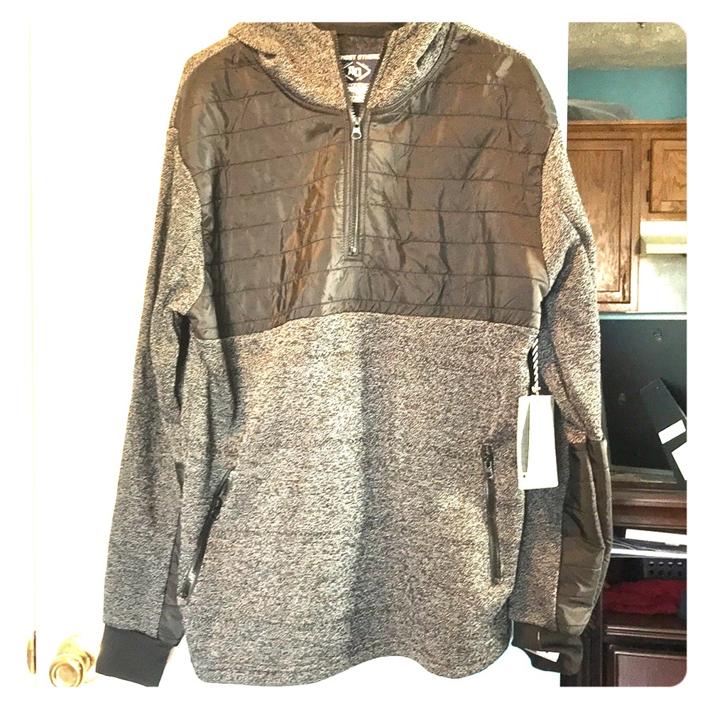 *NWT Men’s Marl Black Sweater